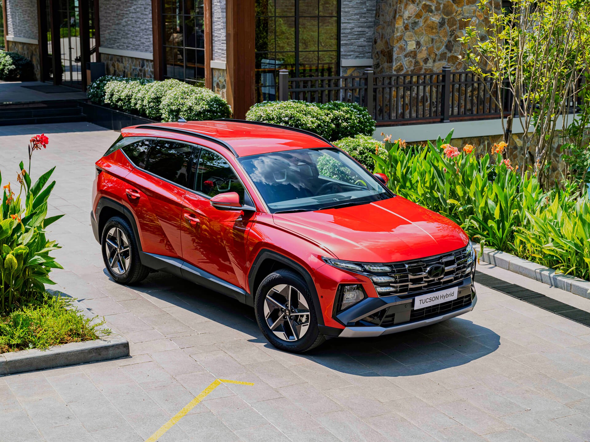 New Tucson Hybrid