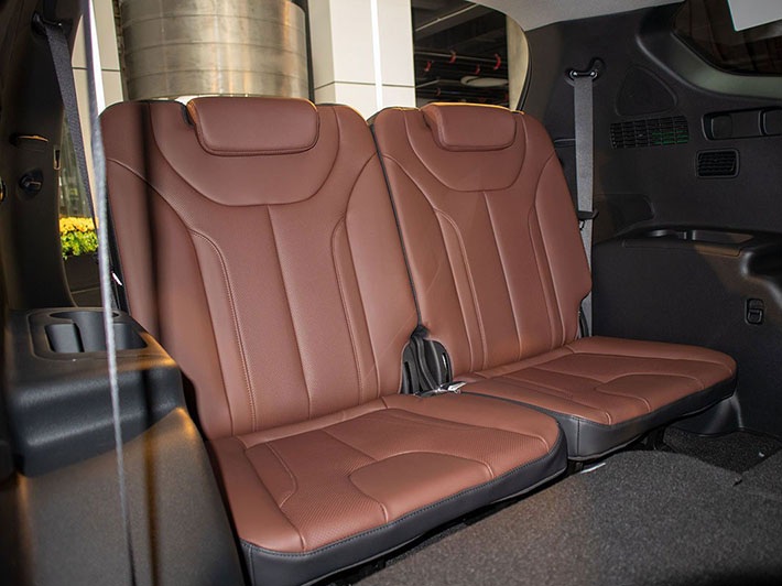 Hàng ghế thứ 3 Hyundai SantaFe