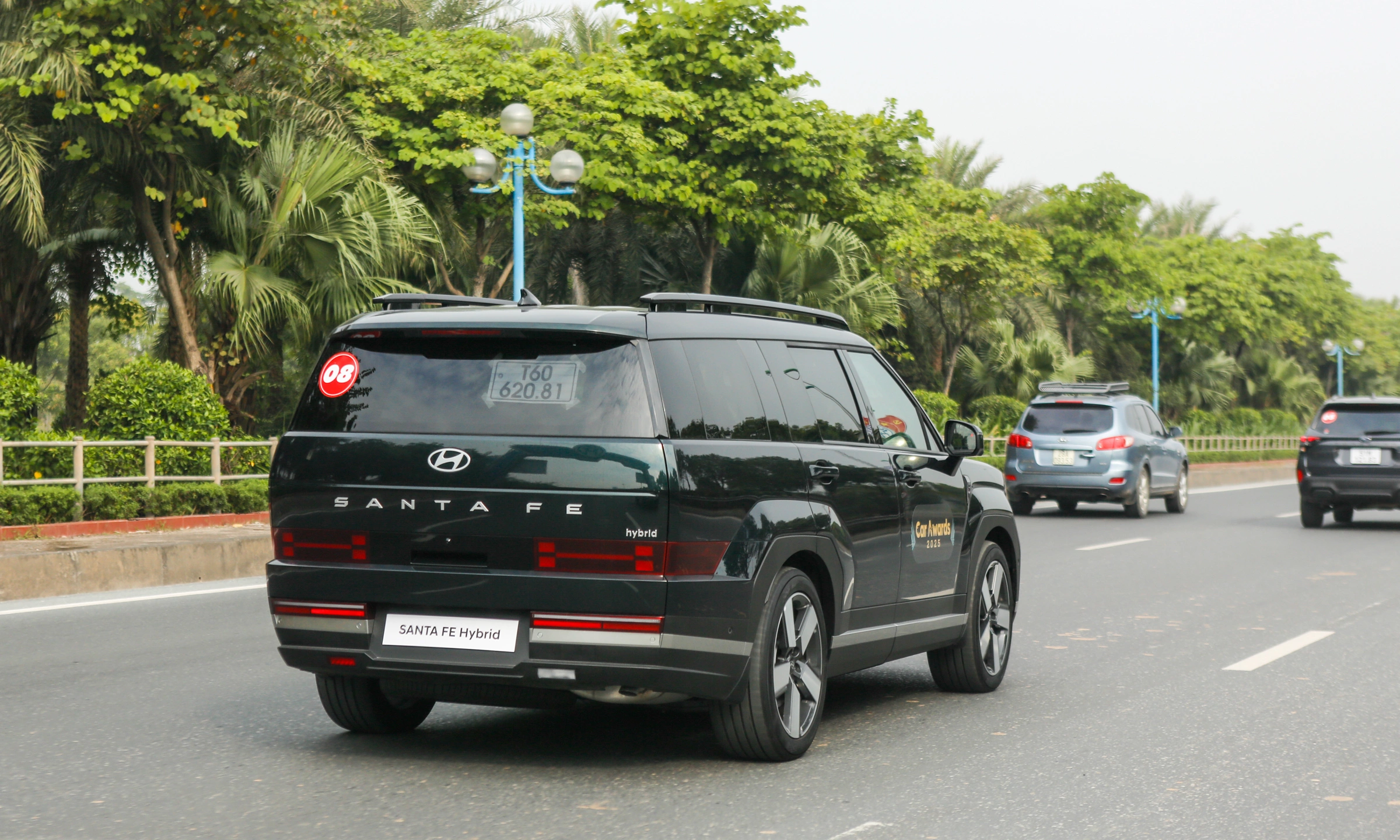 Hyundai Santa Fe Hybrid vận hành mạnh mẽ