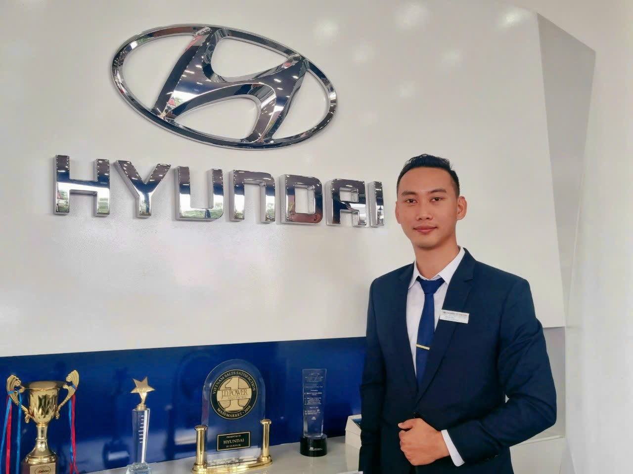 Tư vấn bán hàng Hyundai