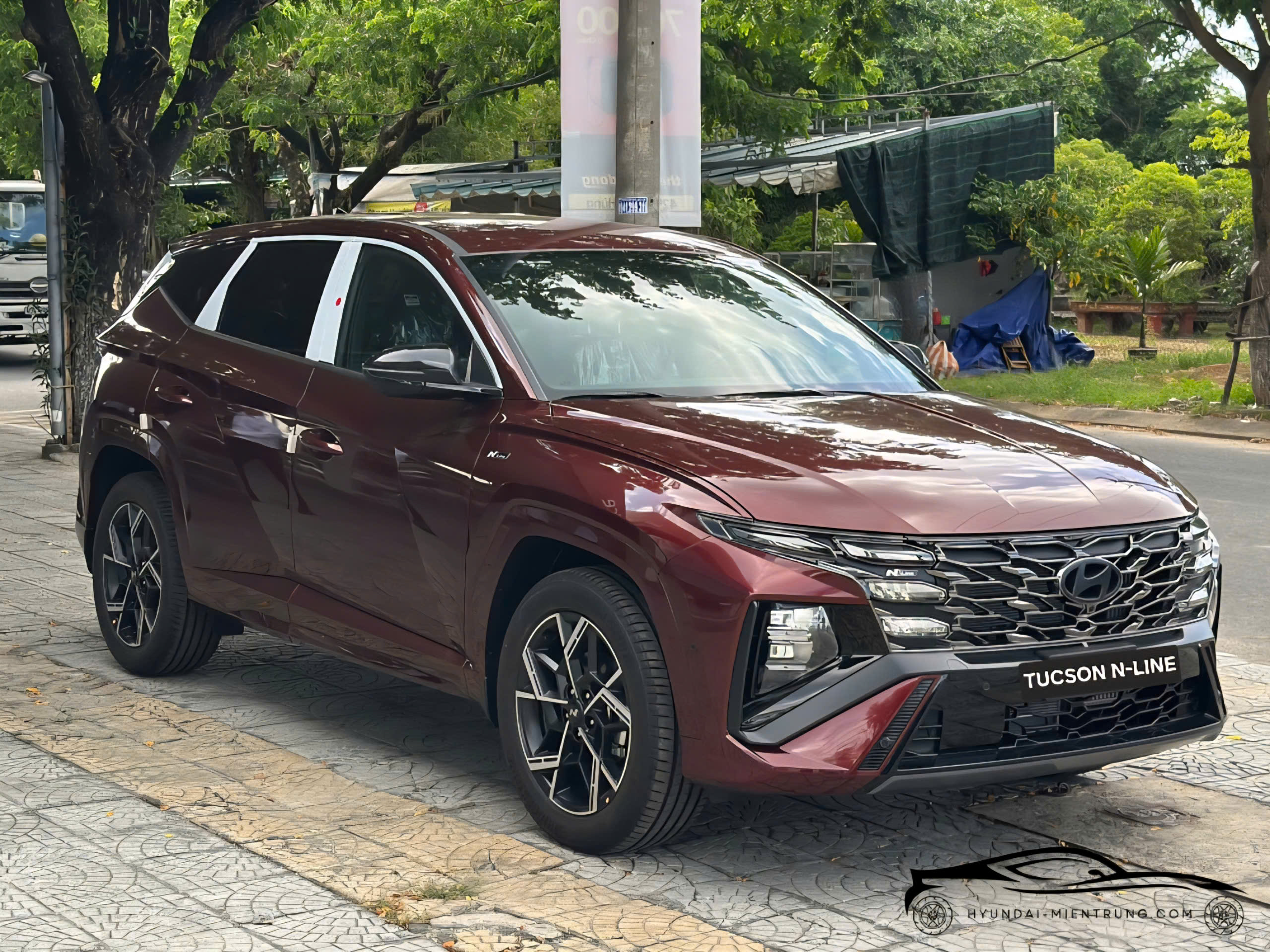 Đầu xe xe Hyundai Tucson N Line 2025 màu Đỏ