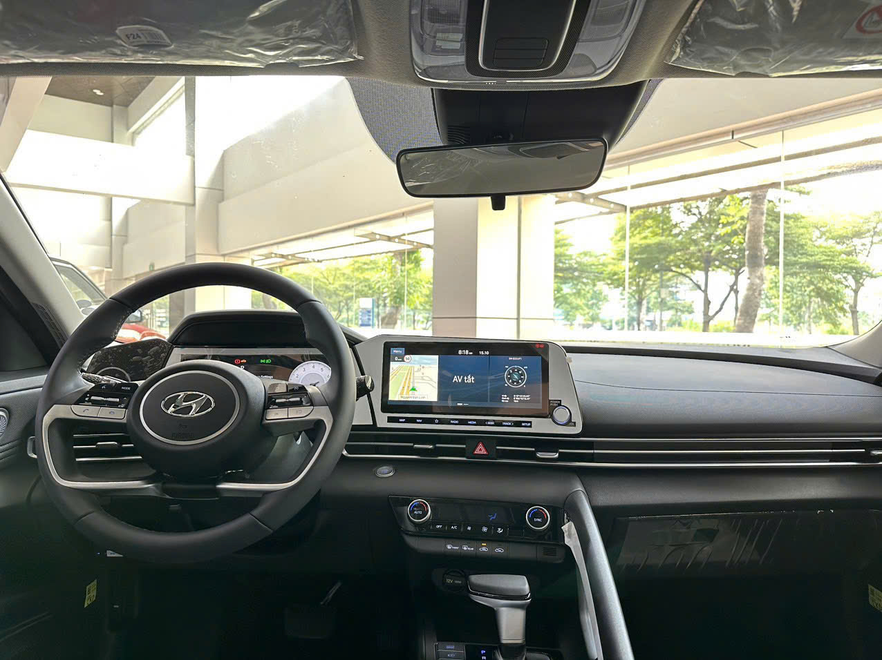 Nội thất Hyundai Elantra 1.6 AT Đặc biệt