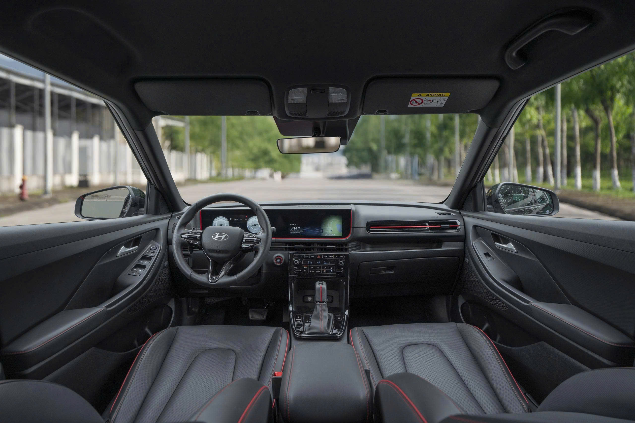 Nội thất Hyundai Creta N Line đậm chất đường đua