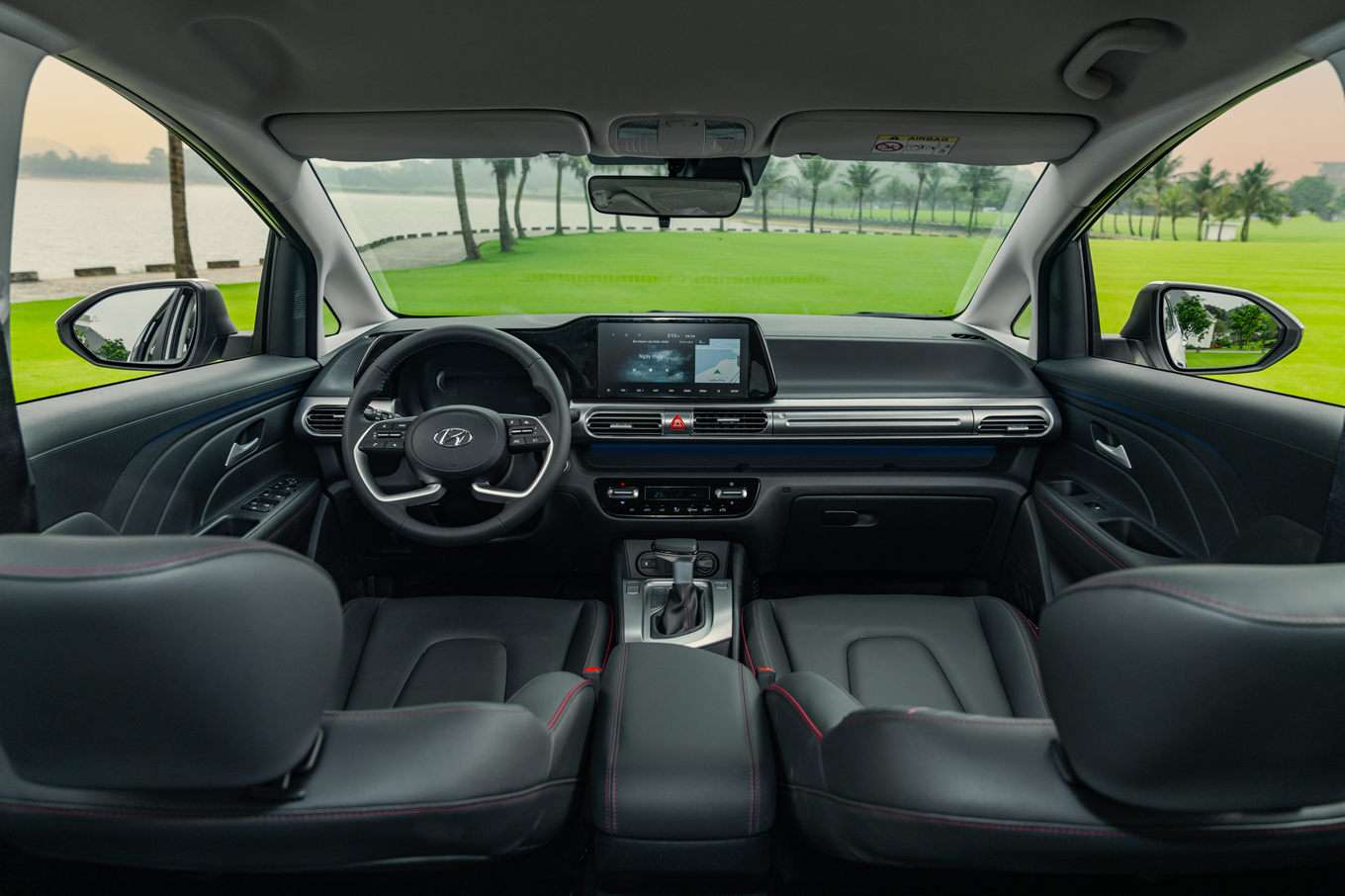 Nội thất Hyundai Stargazer X