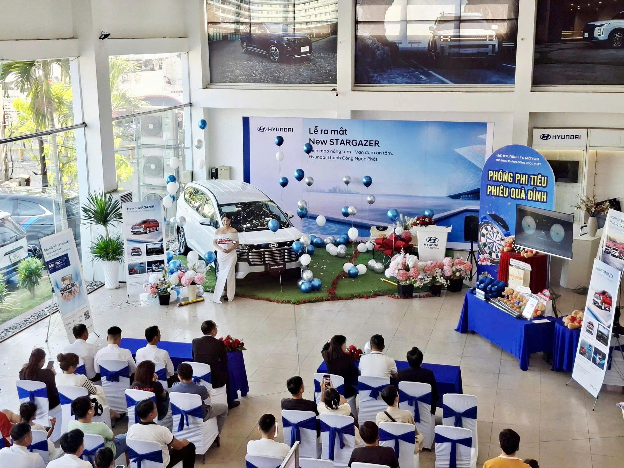 Khách hàng tham dự lễ ra mắt xe tại Showroo Hyundai Thành Công Ngọc Phát Đồng Nai