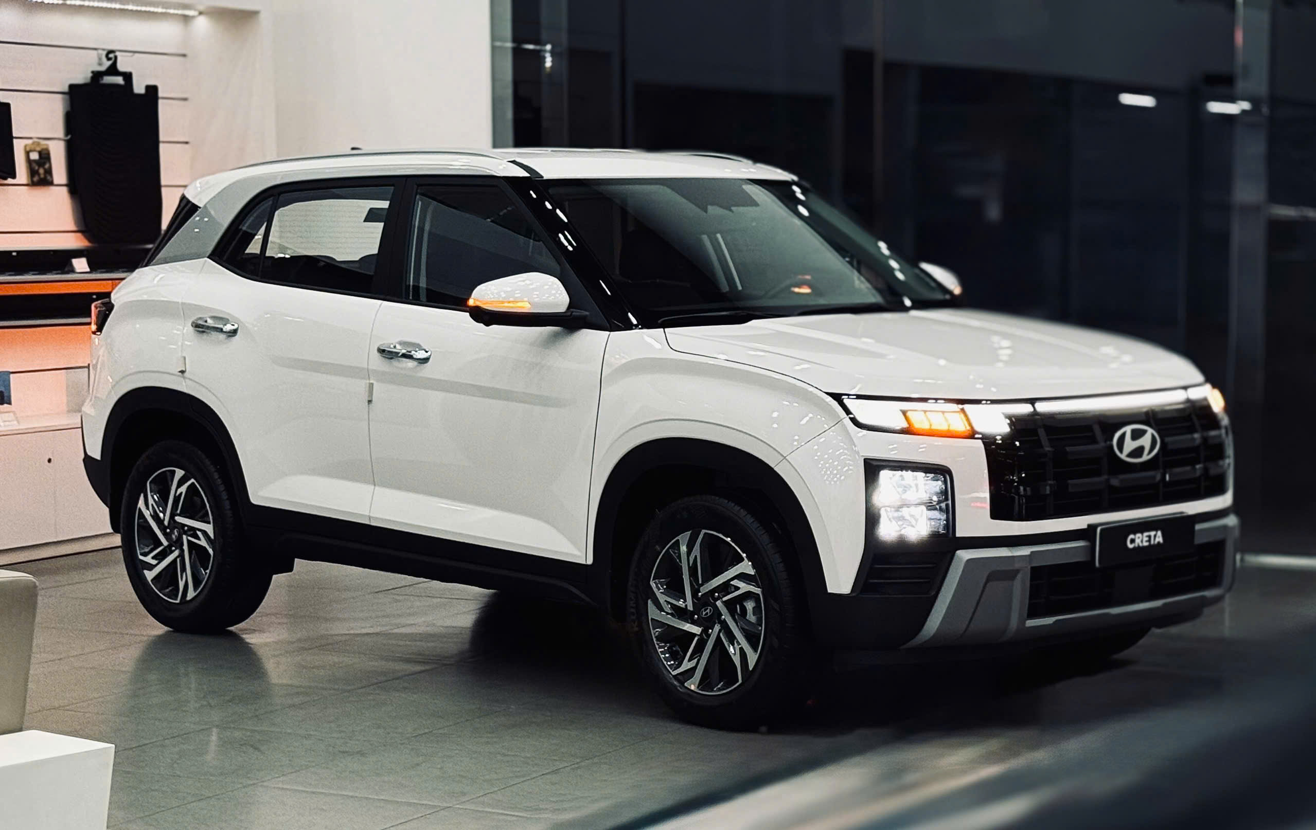 Ngoại thất Hyundai Creta Cao cấp Trắng