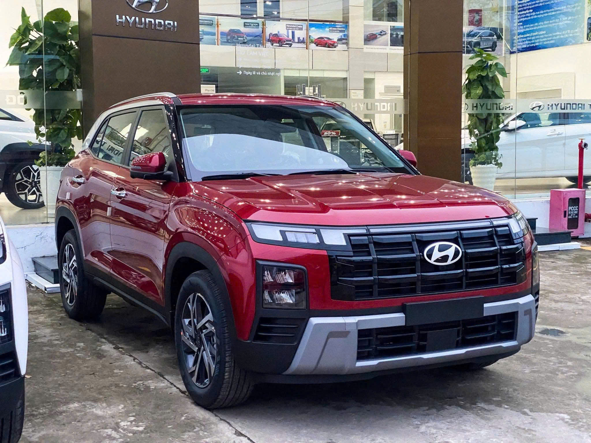 Hyundai Creta gầm cao 5 chỗ