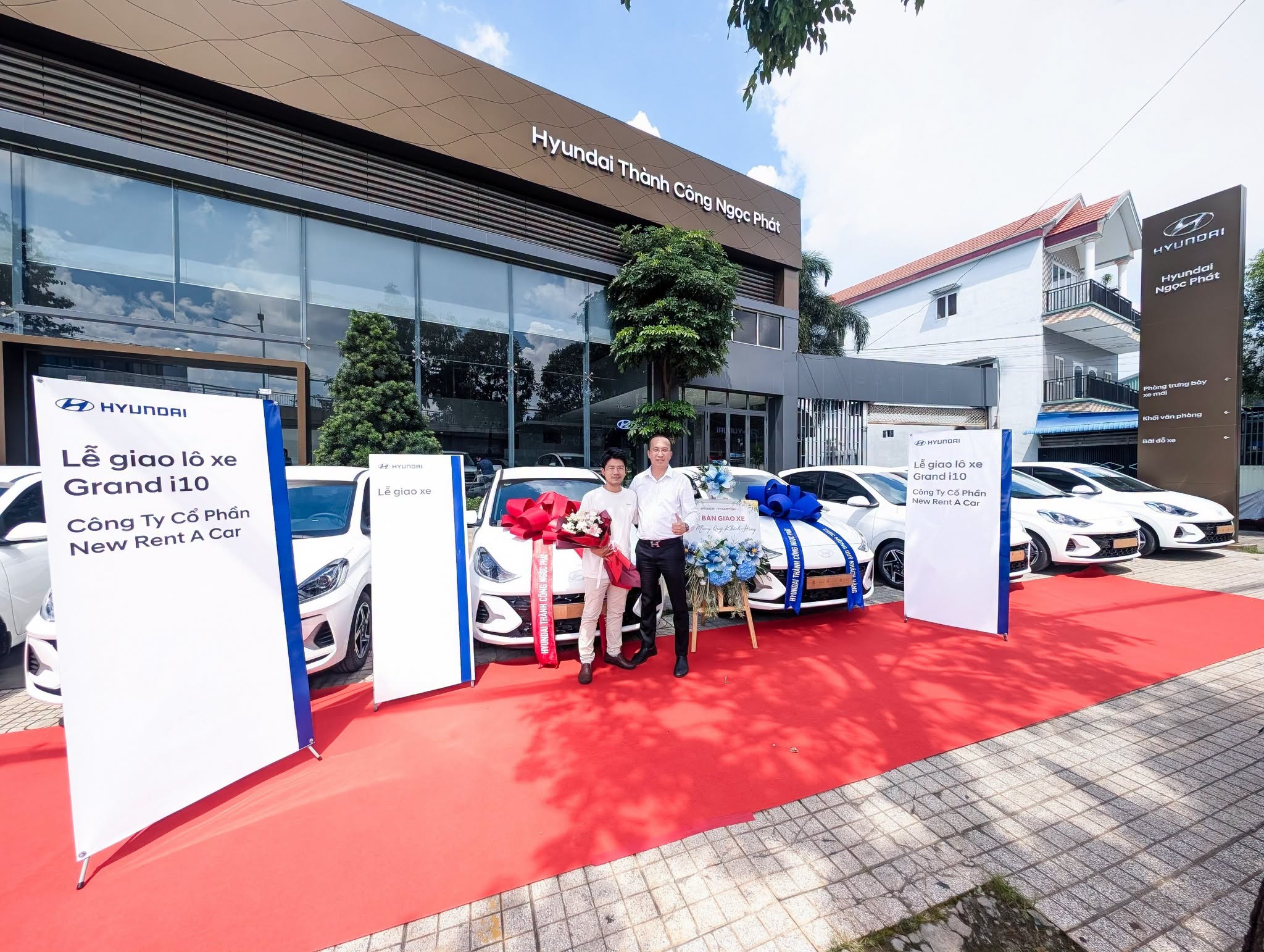 Hyundai Thành Công Ngọc Phát bàn giao lô xe Hyundai i10